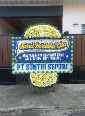 Papan Bunga Duka di Tarok Dipo